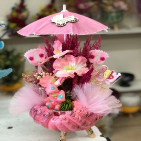 Şemsiyeli Kız Bebek