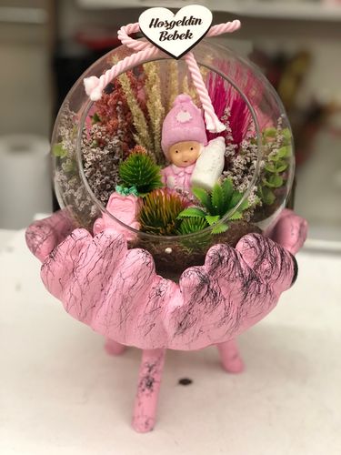 Ayaklı Acuç Seramik Kız Bebek