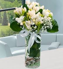 Mis Kokulu Nergiz Vazoda